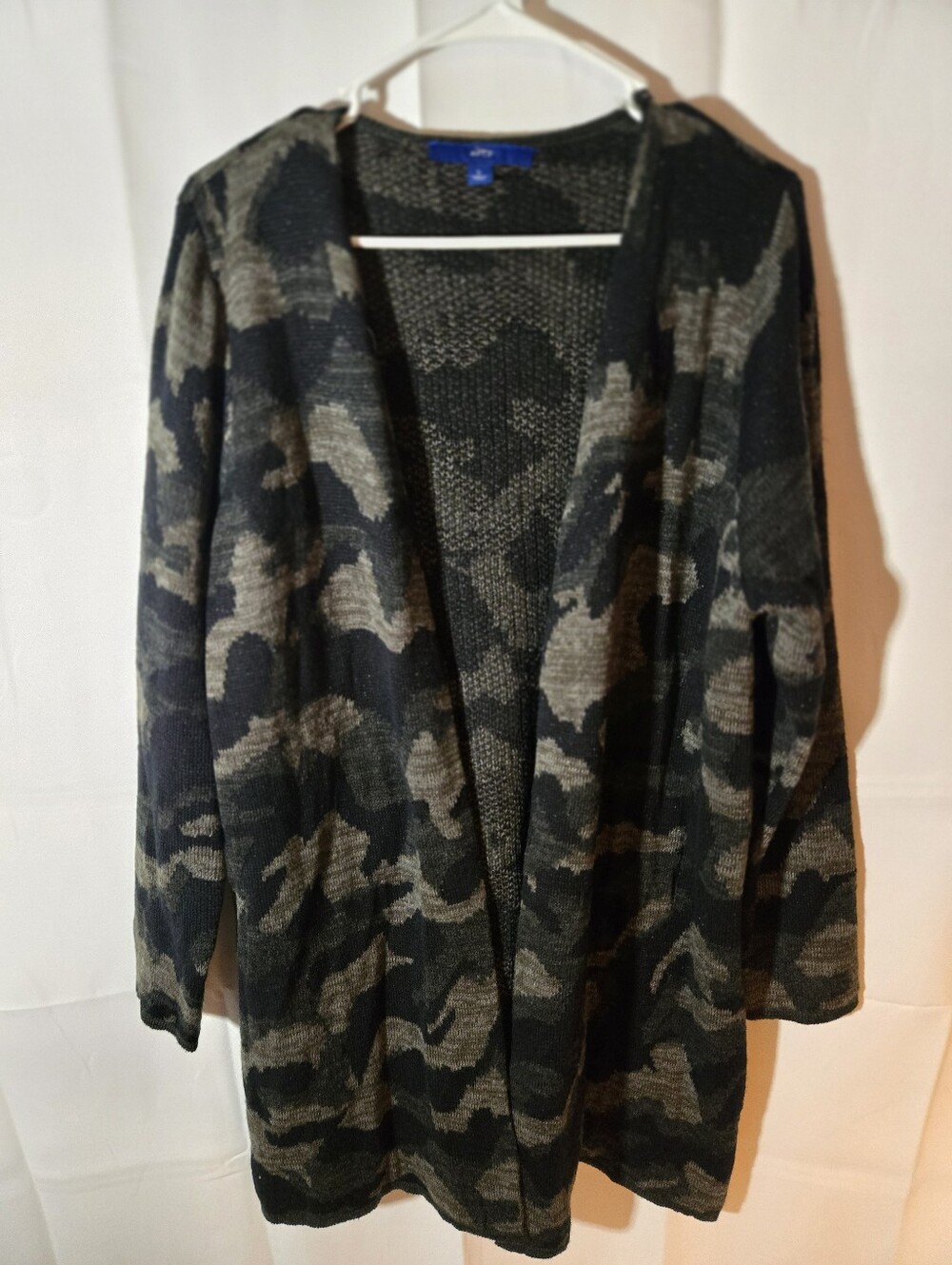Apt. 9 Gray and Black Open-Front Camo Cardigan